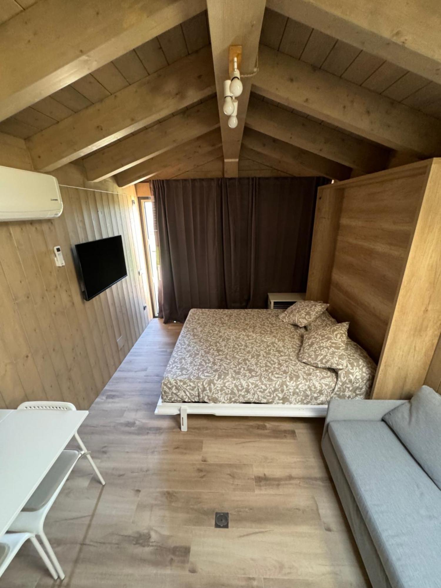 Wooden Lodge Osseja Exterior photo